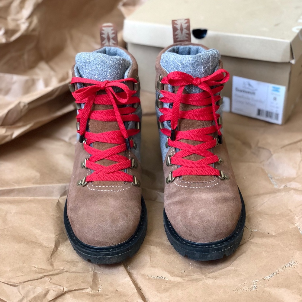 TOMS Summit Raw Hide Suede Hiking Boot Sz 8
